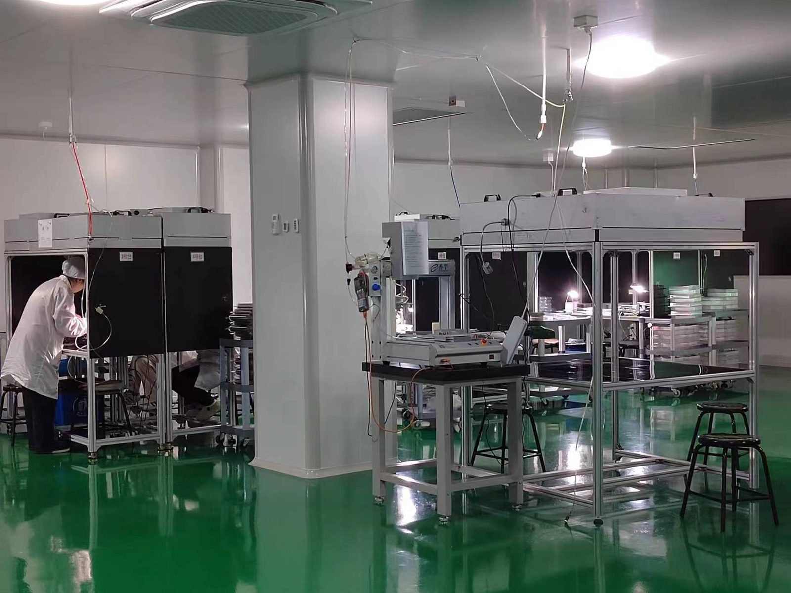 Lensmind Hangzhou cleanroom assembly booths where machine vision optics are built for inspection lines