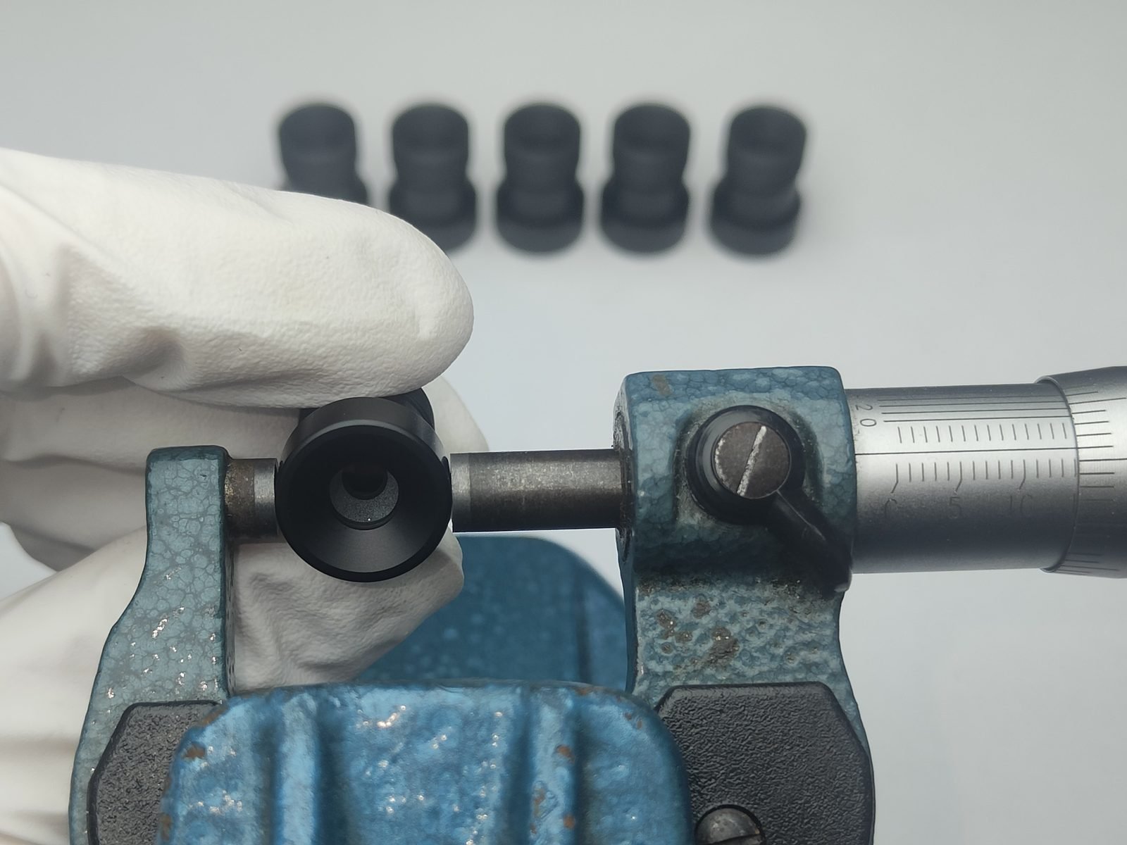 Automated production line where Lensmind machine vision lenses are built