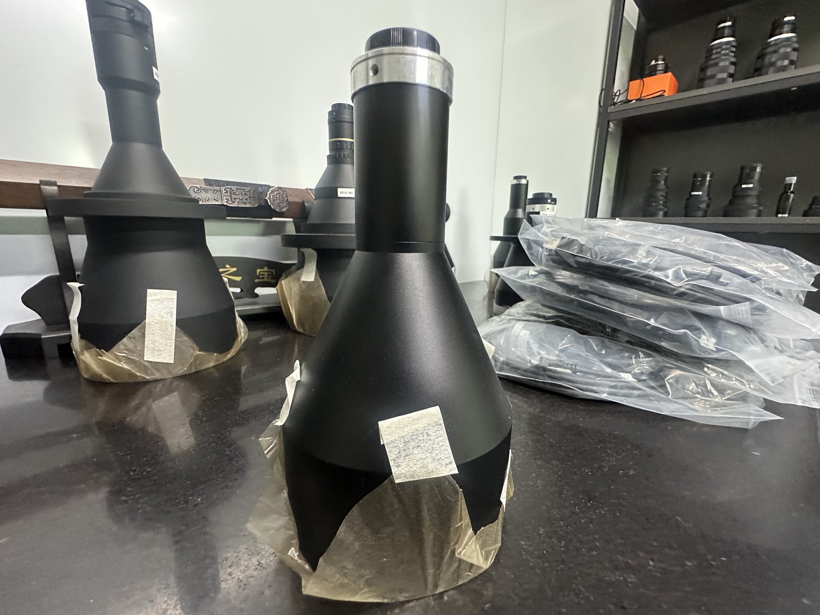 Lensmind custom large-format machine vision lens assembly with conical housing